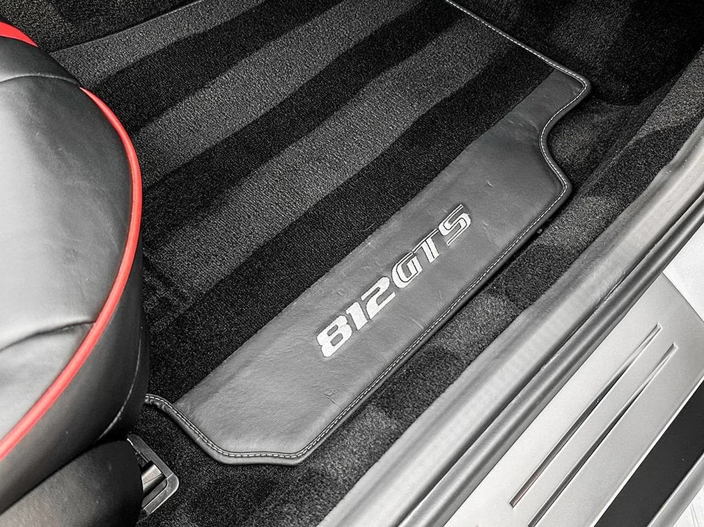 2021 Ferrari 812 GTS, 17/30