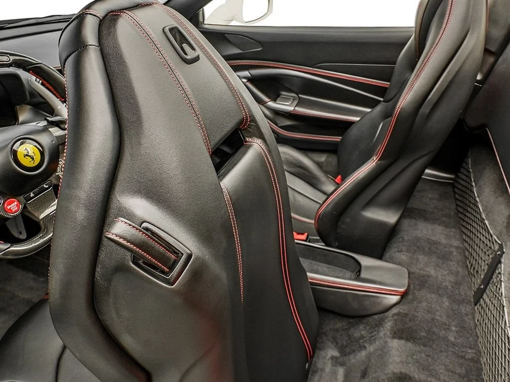 2022 Ferrari F8 Spider, 12/30