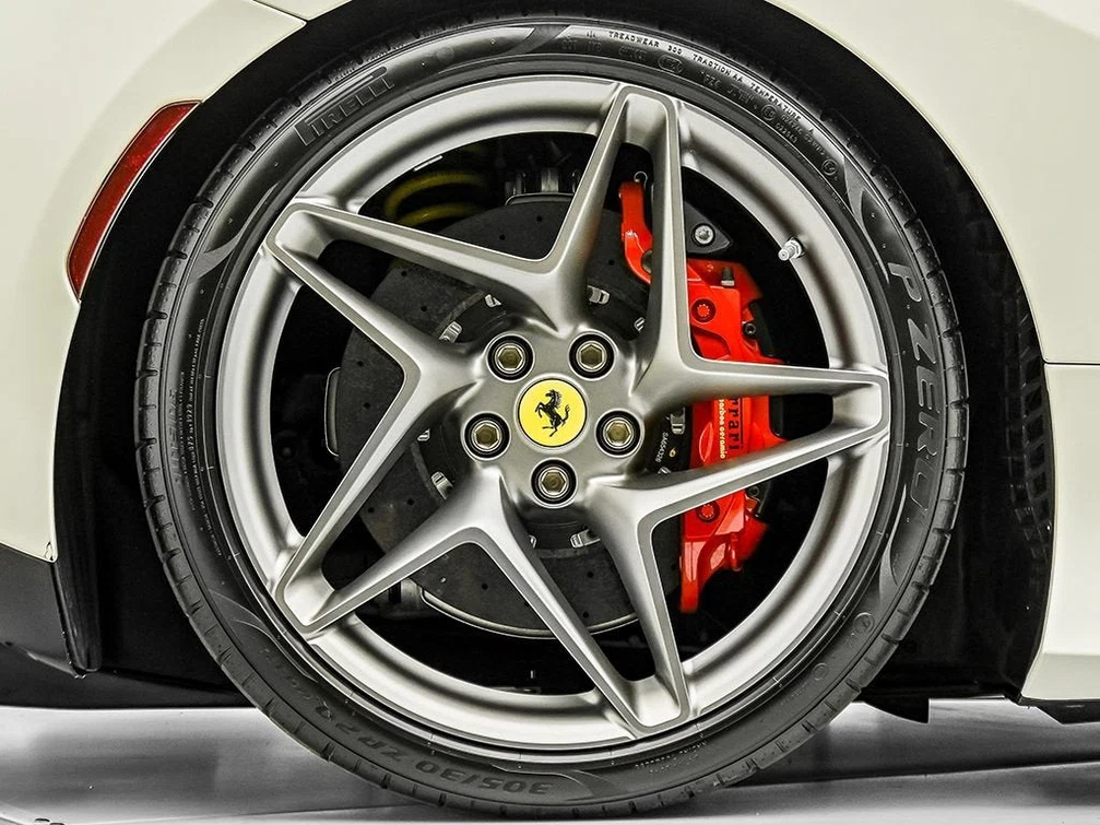 2022 Ferrari F8 Spider, 24/30