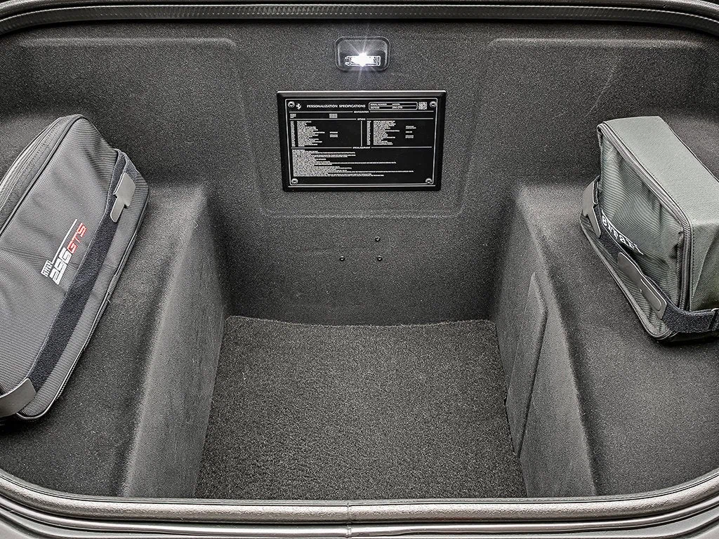 2024 Ferrari 296 GTS, 29/30