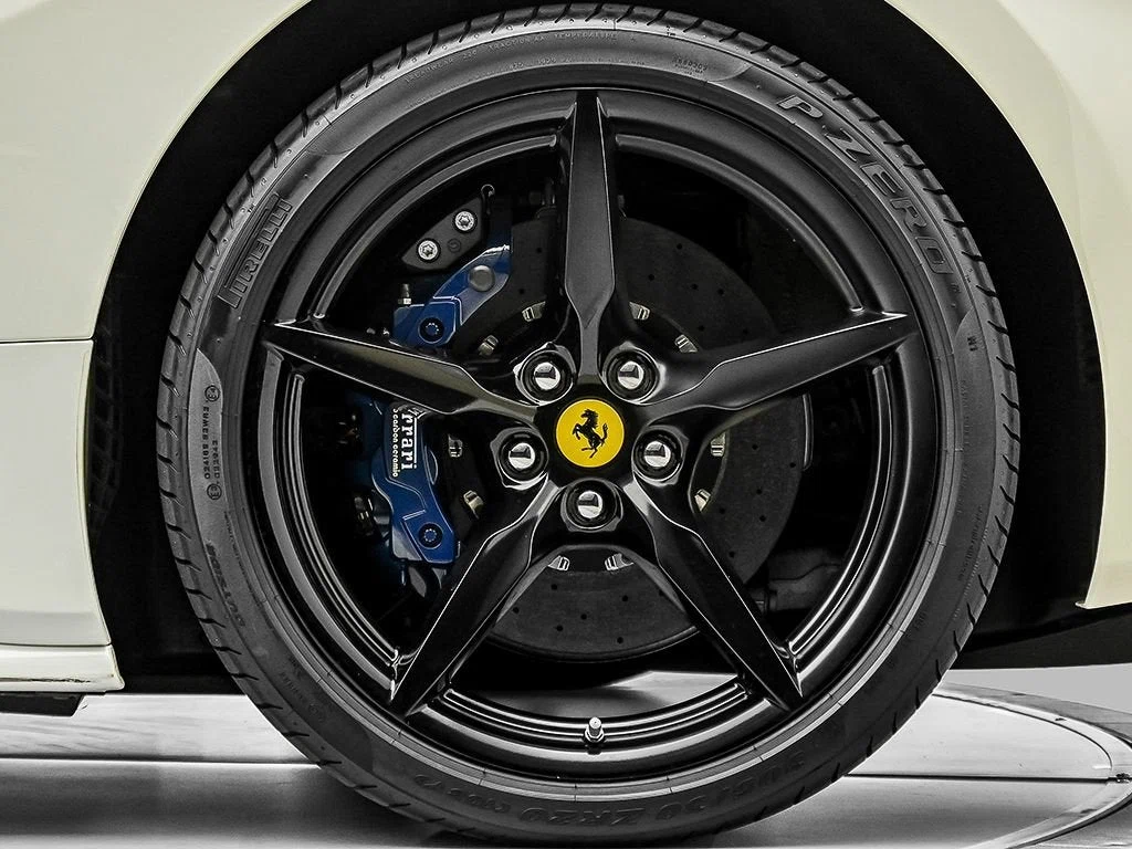2017 Ferrari 488 Spider, 26/30