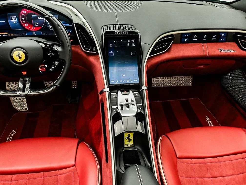 2025 Ferrari Roma Spider, 11/30