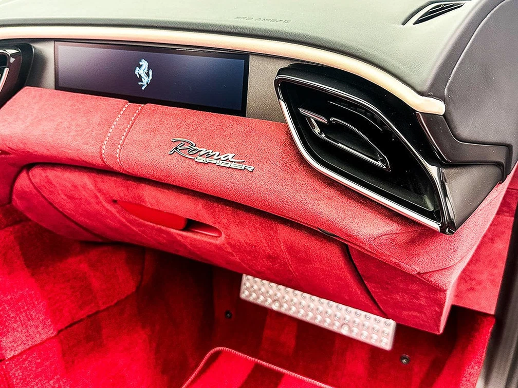 2025 Ferrari Roma Spider, 17/30