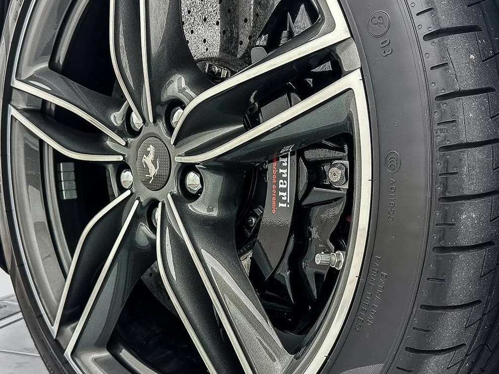 2025 Ferrari Roma Spider, 19/30