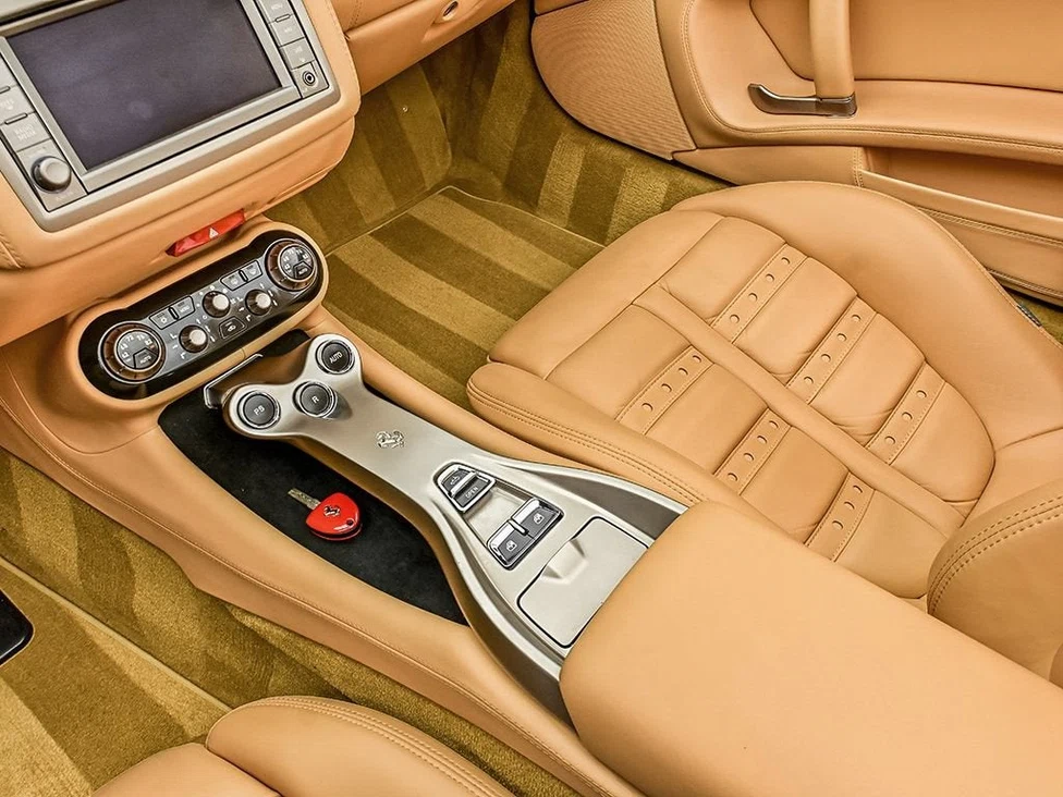 2010 Ferrari California, 13/30