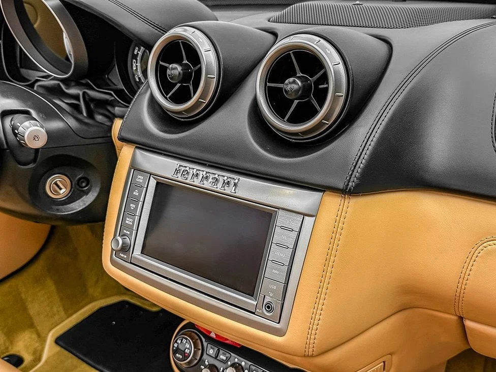 2010 Ferrari California, 16/30