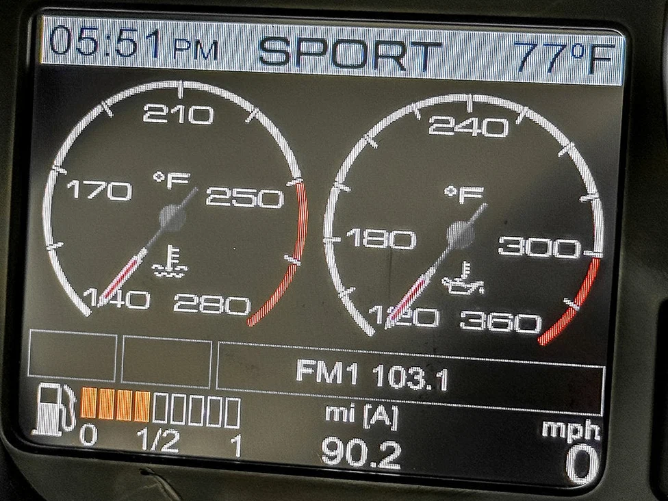 2010 Ferrari California, 28/30