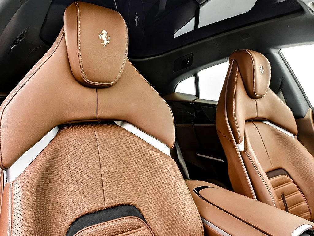 2024 Ferrari Purosangue interior, seats, Cioccolato