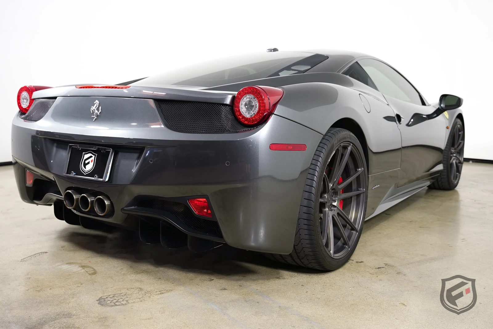 2010 Ferrari 458 Italia, 2/20