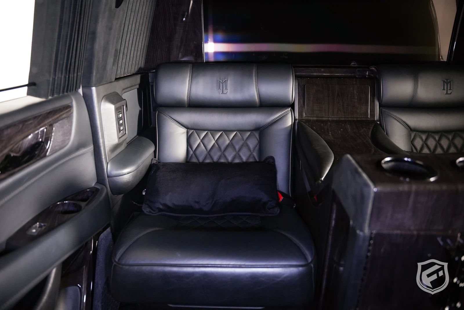2018 Cadillac Escalade ESV Platinum Sky Captain, 8/20