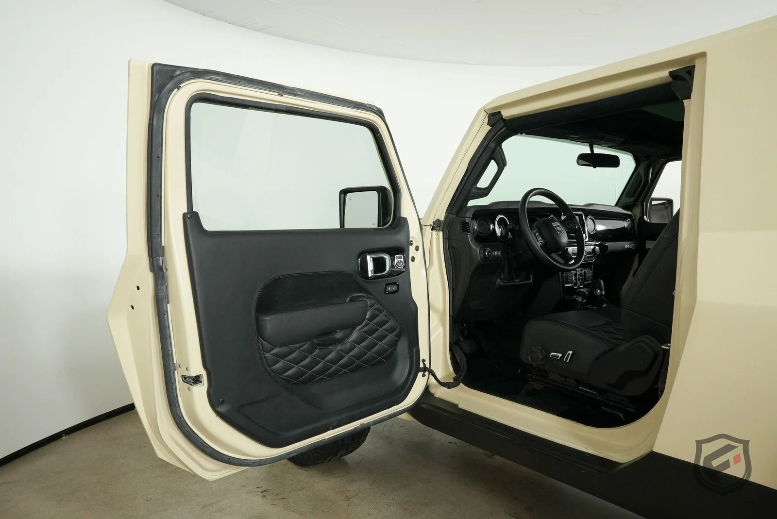 2021 USSV Rhino XT 4x4 Custom Build, 3/20