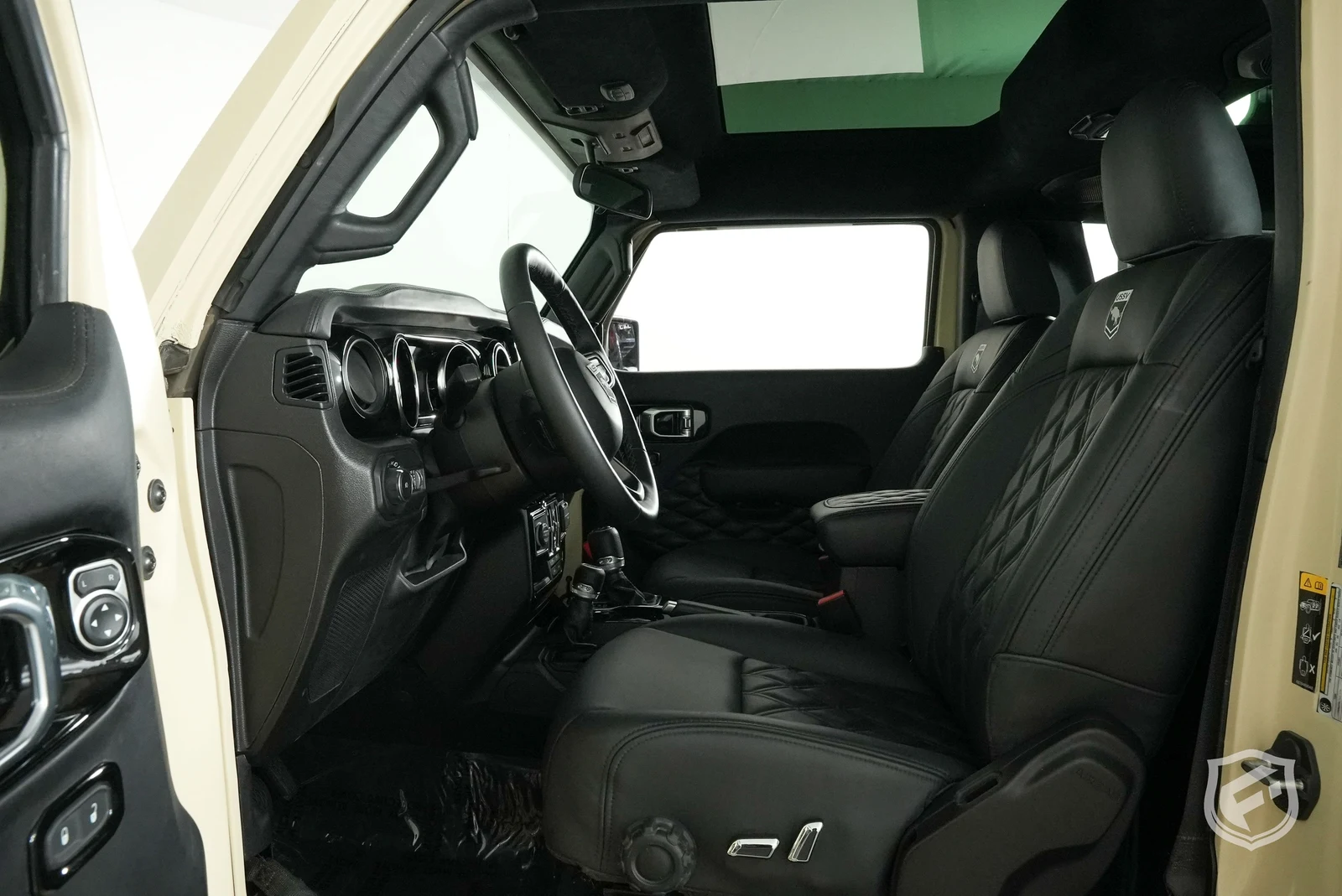 2021 USSV Rhino XT 4x4 Custom Build, 4/20