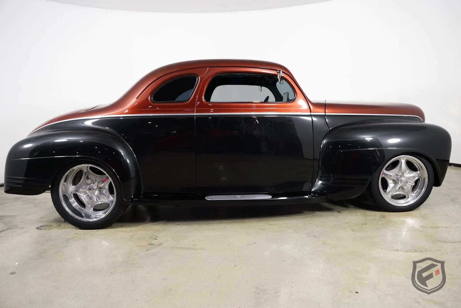 1941 Dodge Custom Business Coupé 383 Restomod, 2/20