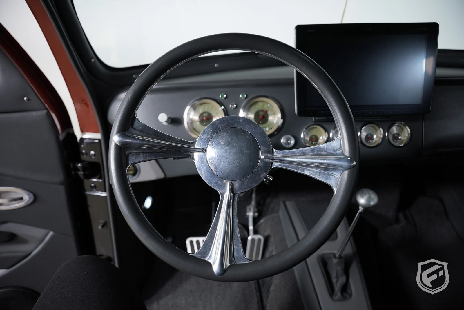 1941 Dodge Custom Business Coupé 383 Restomod, 4/20