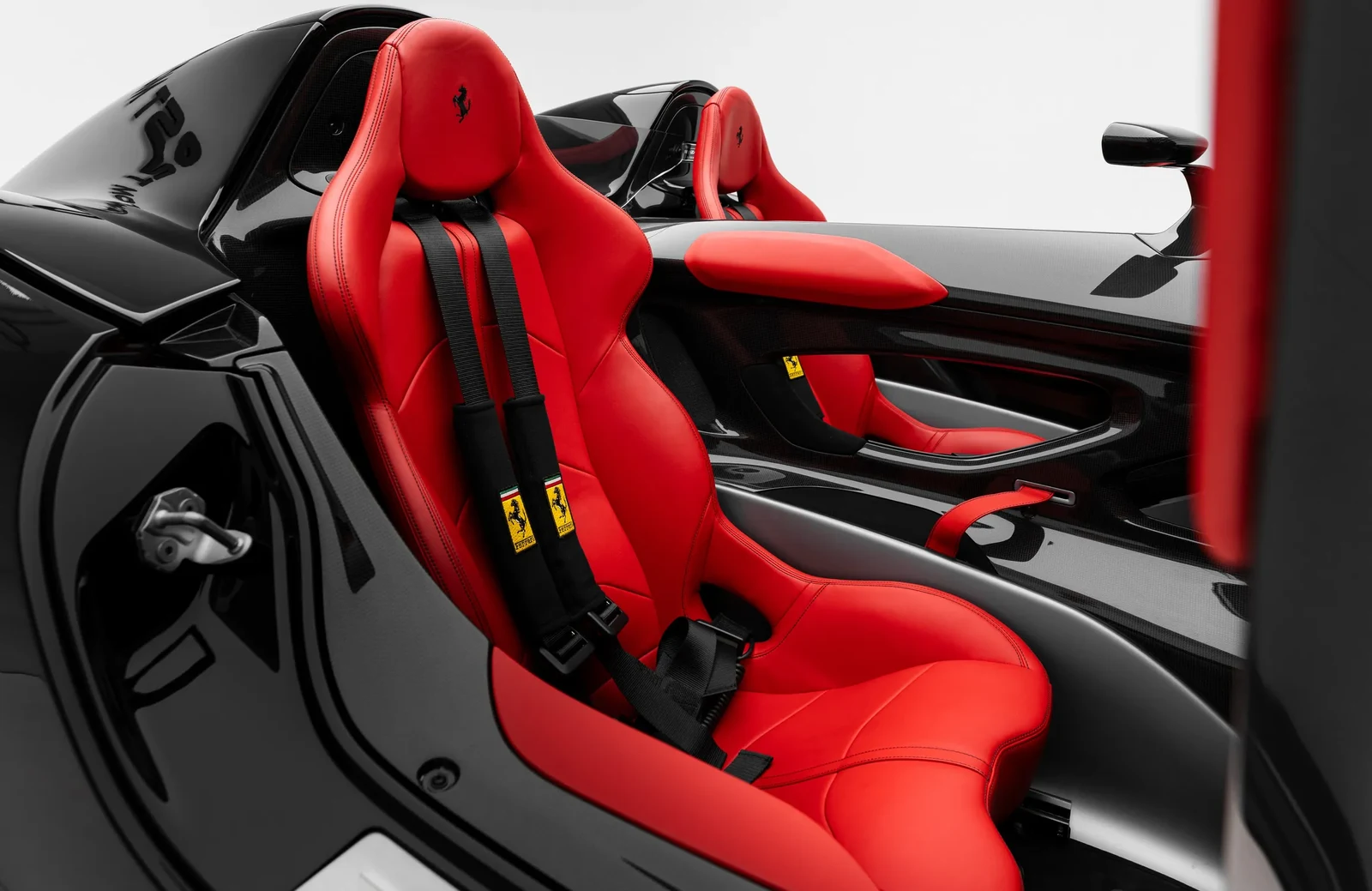 2021 Ferrari Monza SP2 interior, seats, Red seats with black details