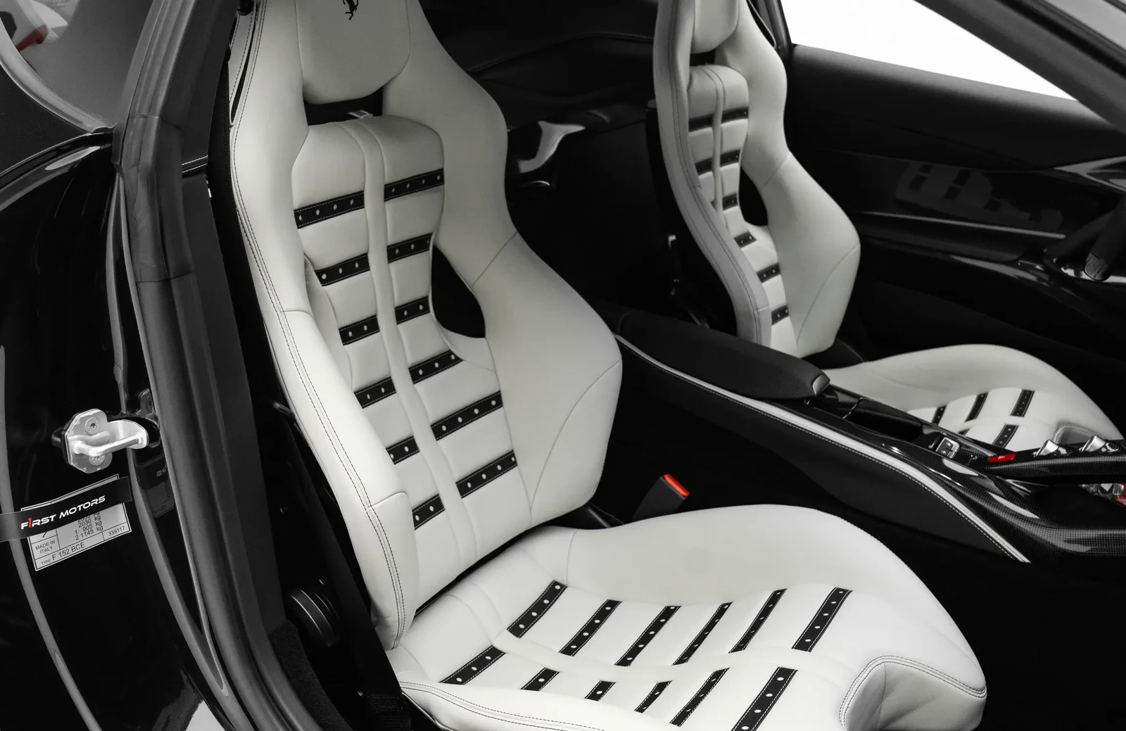 2019 Ferrari 812 Superfast interior, seats
