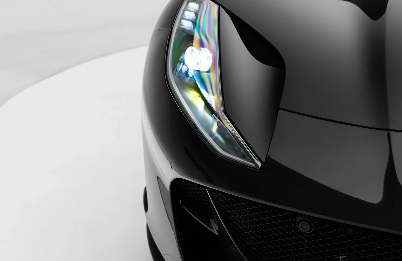 2019 Ferrari 812 Superfast for sale, photo 27 of 30