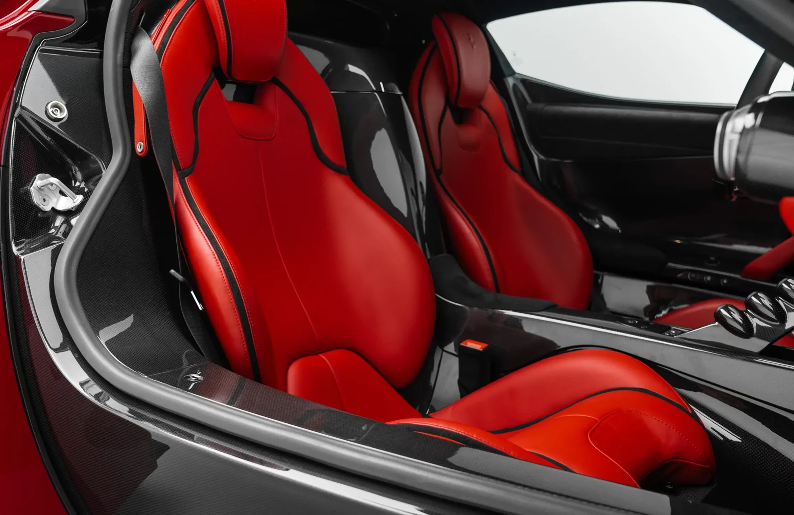 2014 Ferrari LaFerrari interior, seats