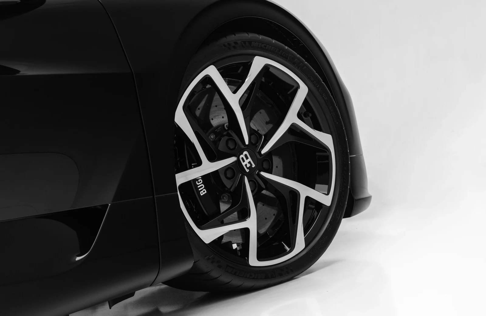 2025 Bugatti W16 Mistral wheel