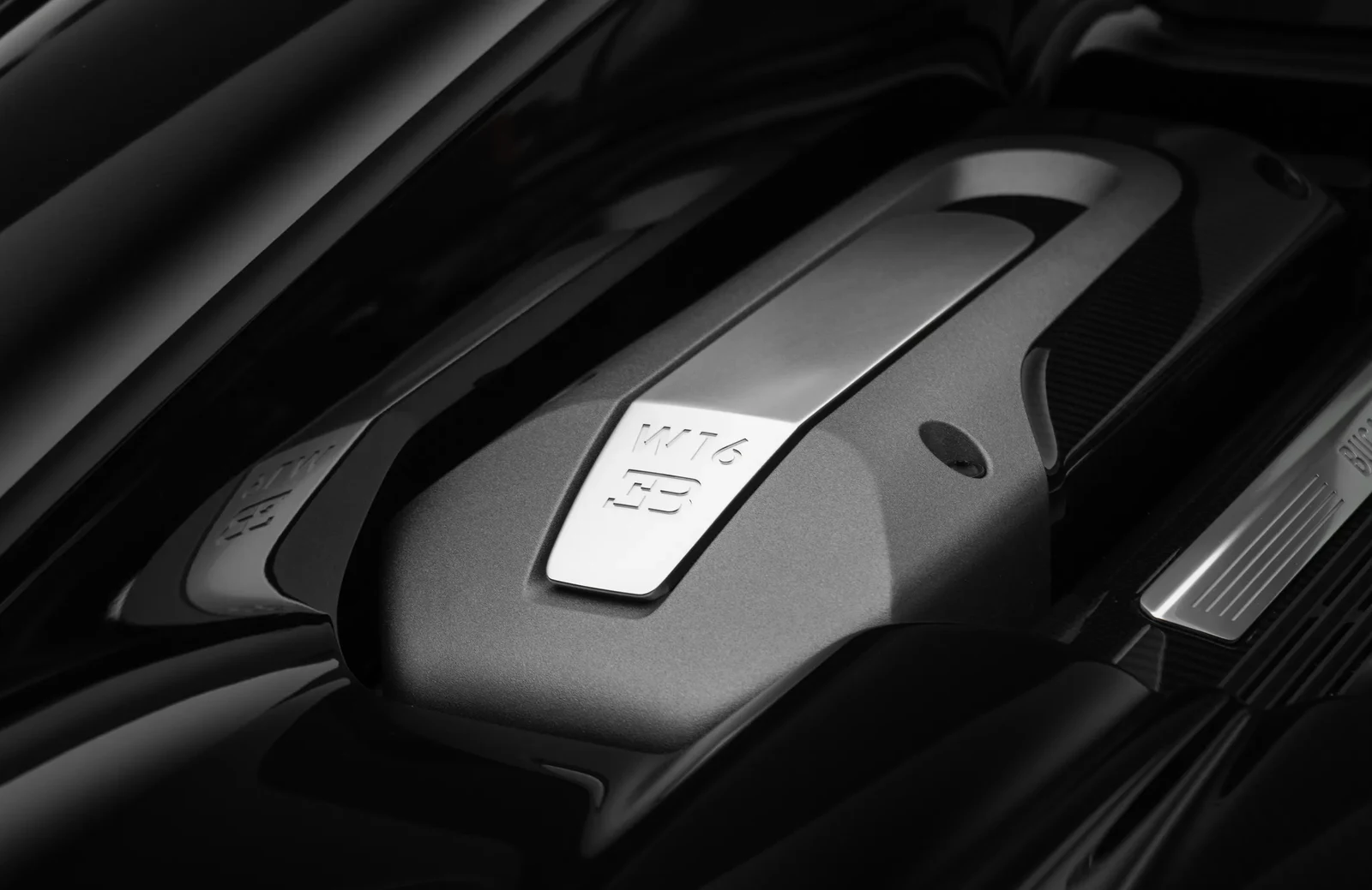 2025 Bugatti W16 Mistral interior, center console