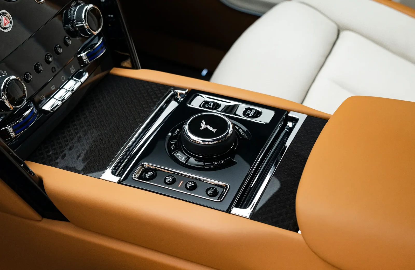2025 Rolls-Royce Cullinan Black Badge Series II interior, center console, Brown and White