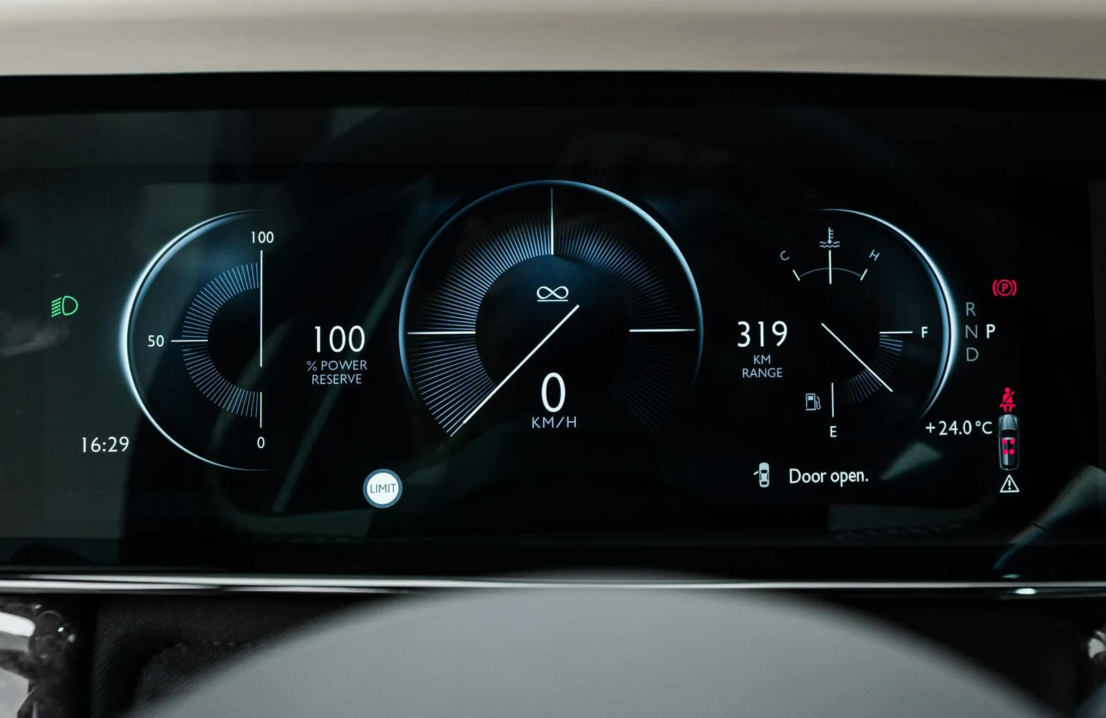 2025 Rolls-Royce Cullinan Black Badge Series II interior, Brown and White