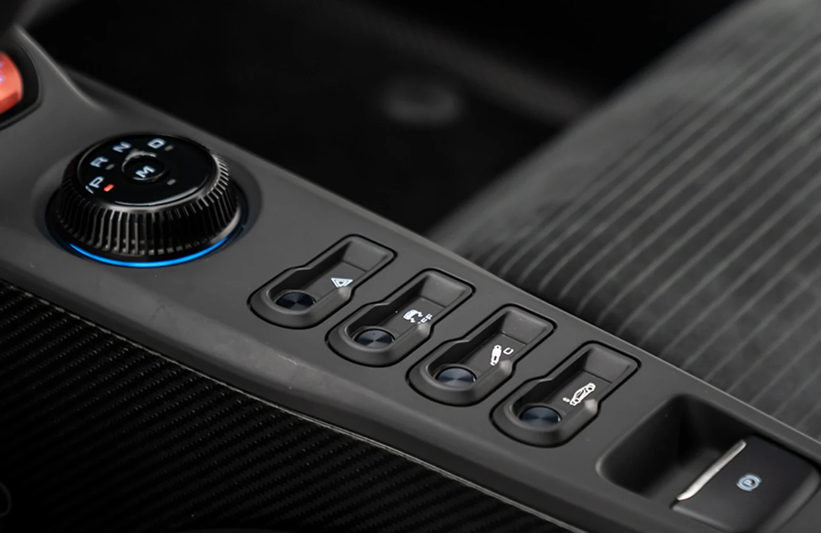2017 Ford GT interior, center console, Black