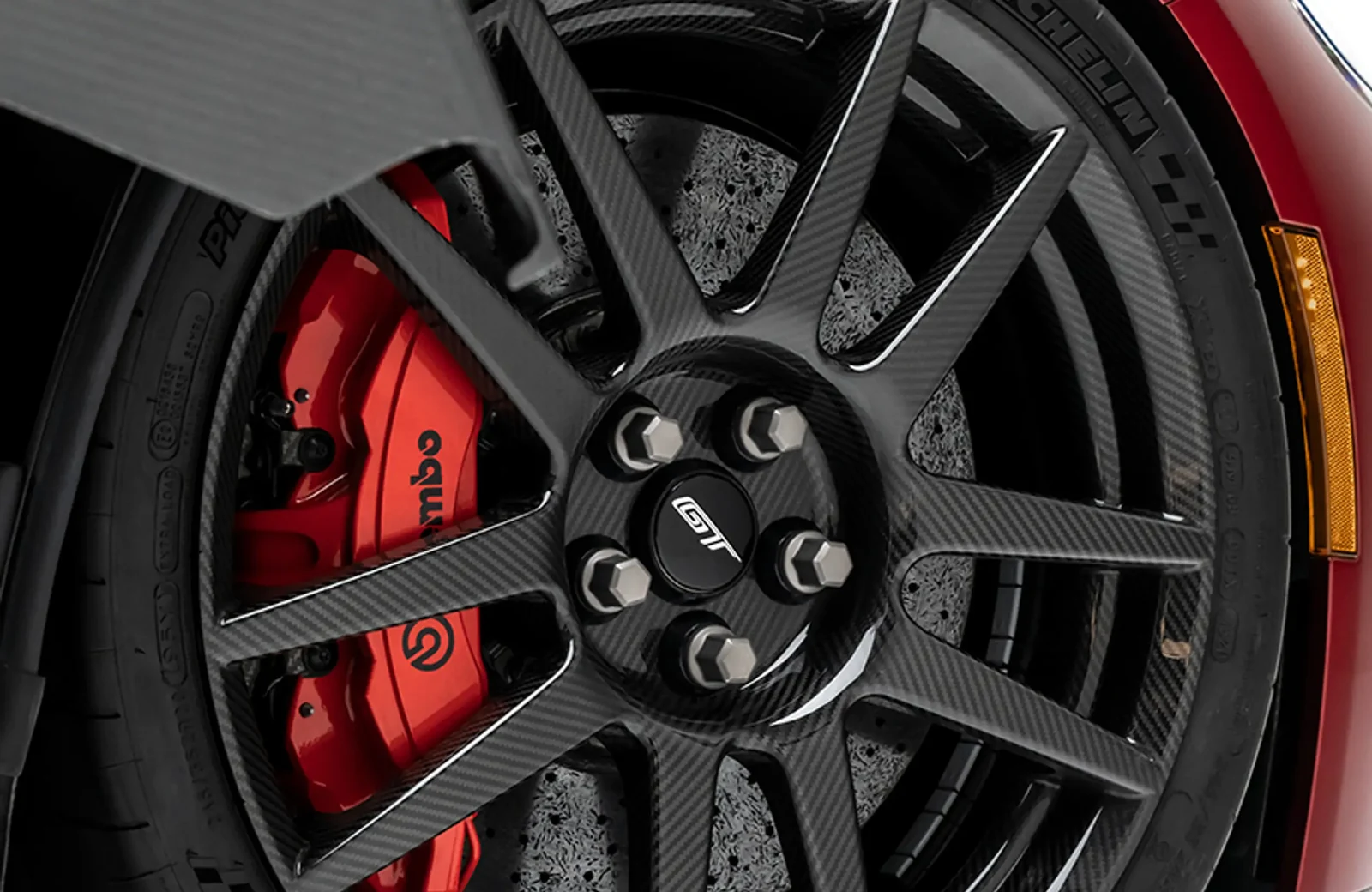 2017 Ford GT wheel