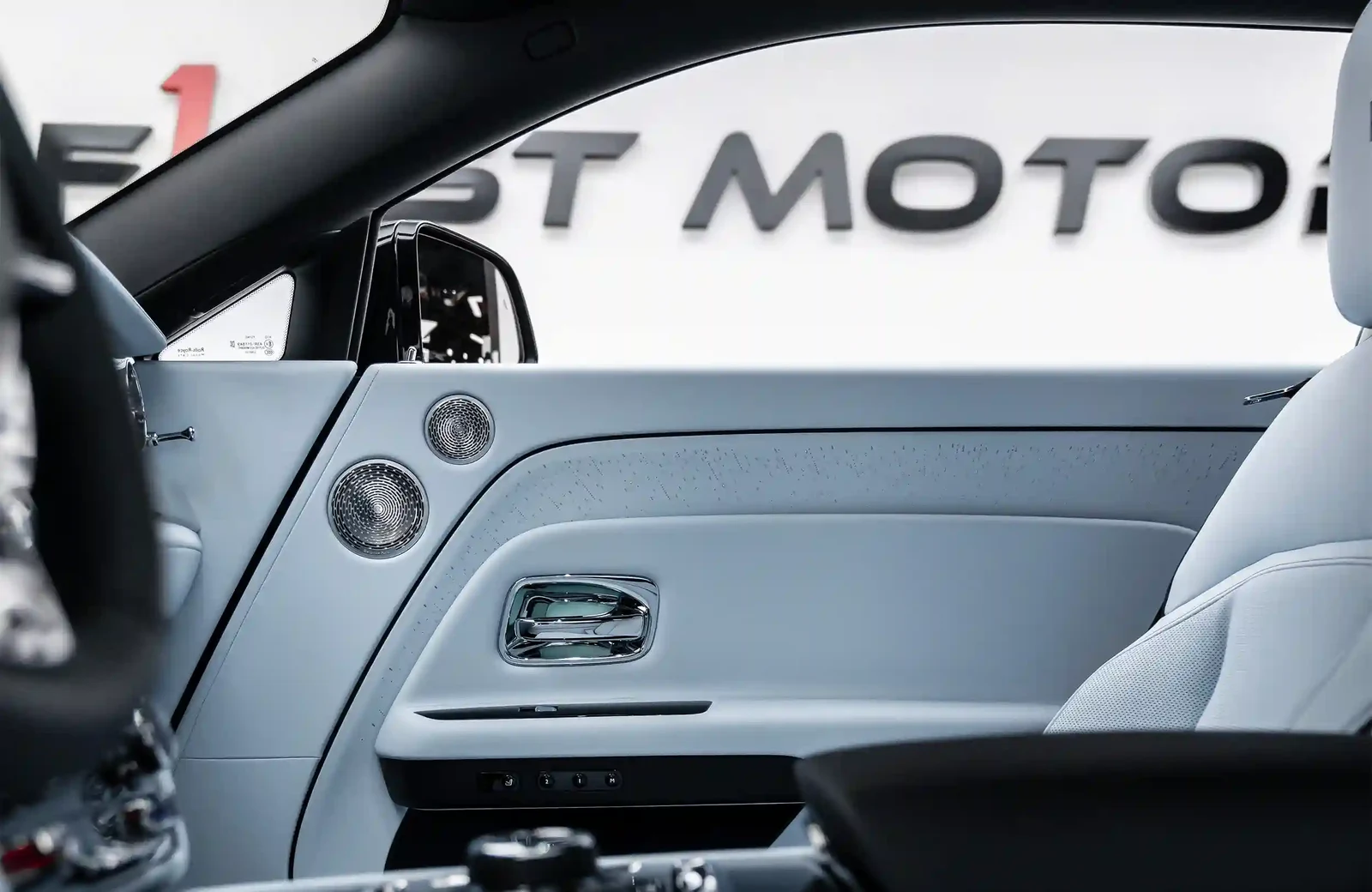 2025 Rolls-Royce Spectre interior, Blue