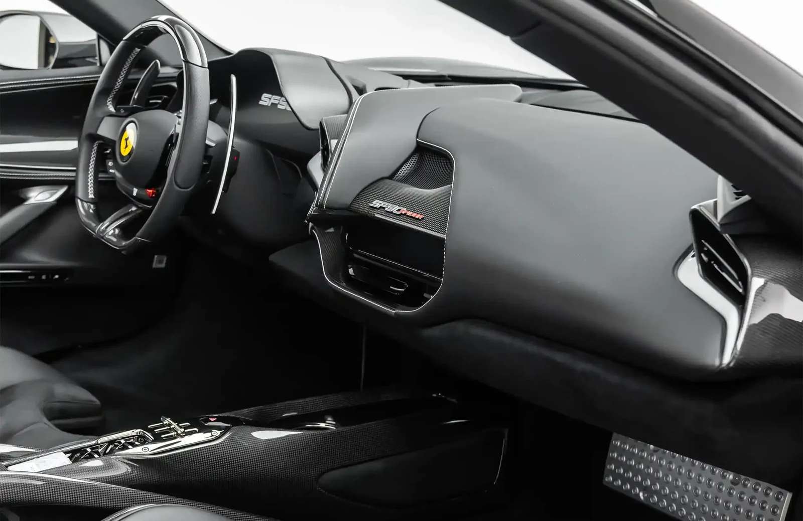 2023 Ferrari SF90 Spider interior
