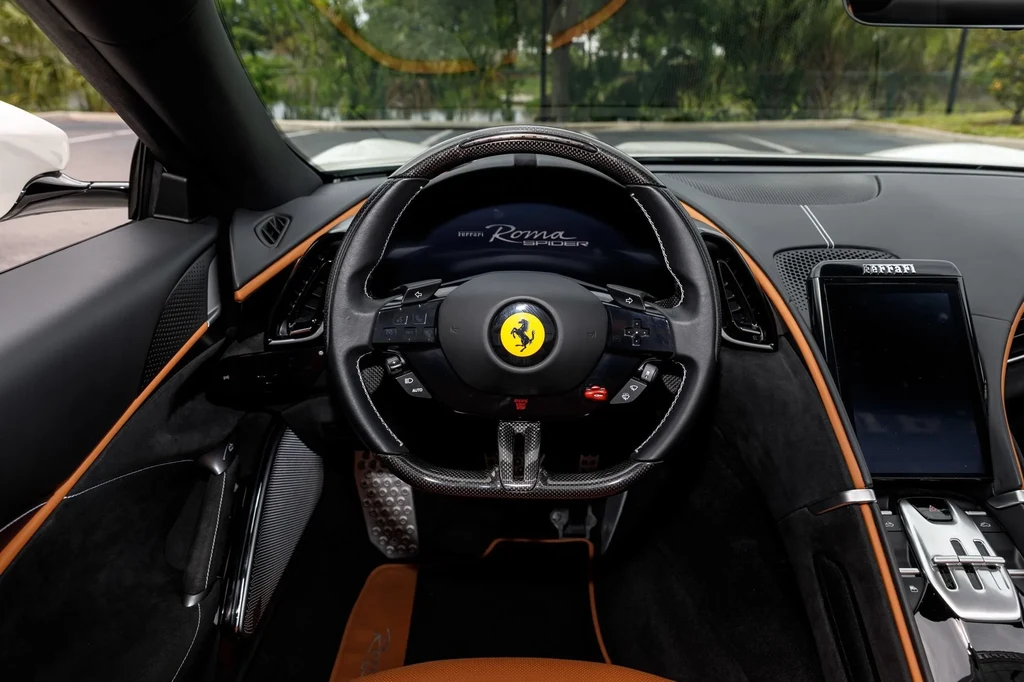 2024 Ferrari Roma Spider, 20/20