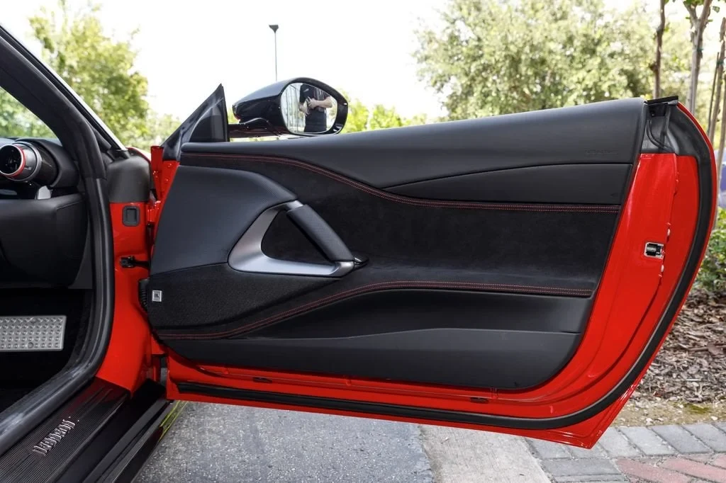 2021 Ferrari 812 GTS, 15/20