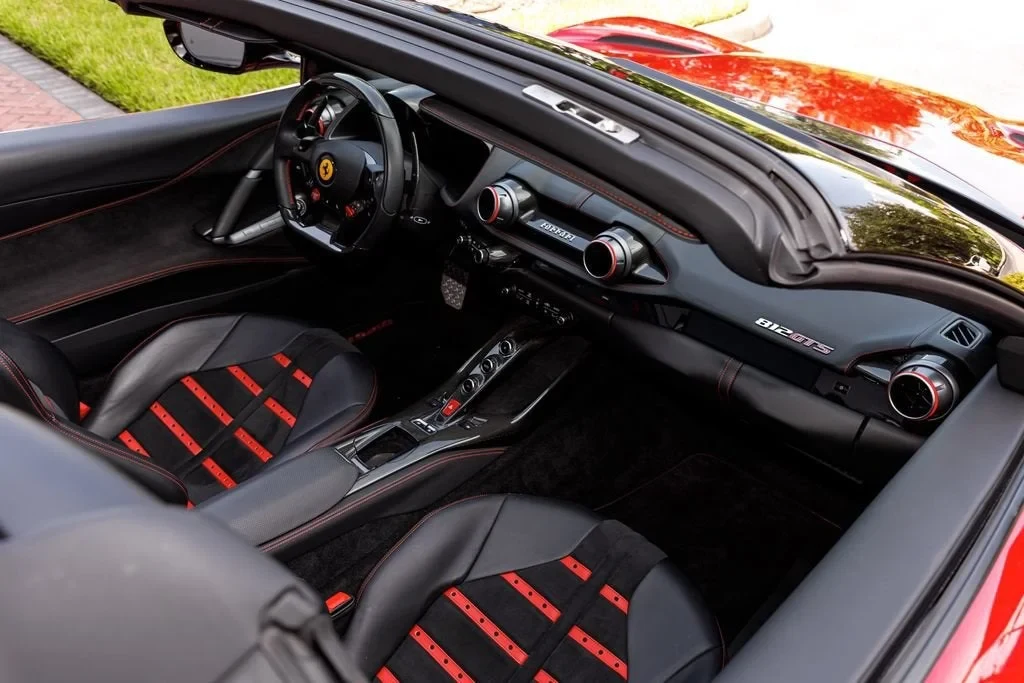 2021 Ferrari 812 GTS, 19/20