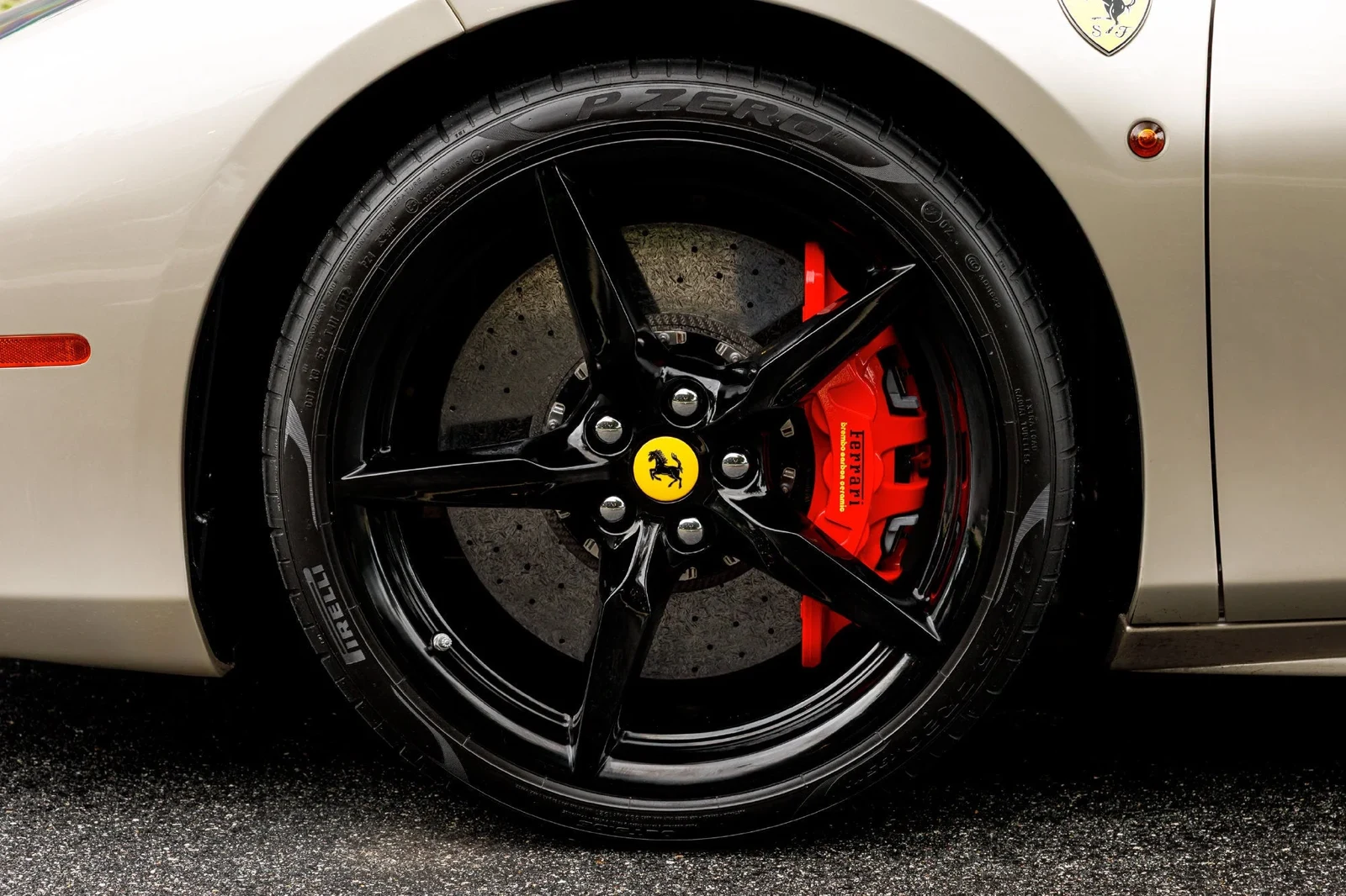 2018 Ferrari 488 Spider, 20/20