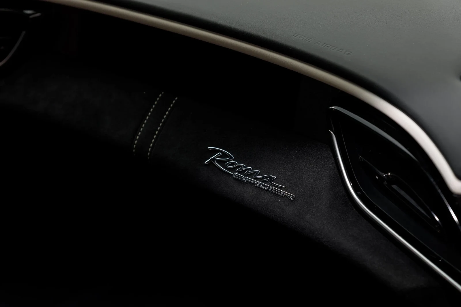 2026 Ferrari Roma Spider, 14/20