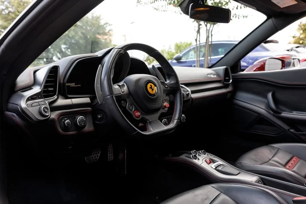 2011 Ferrari 458 Italia, 9/20