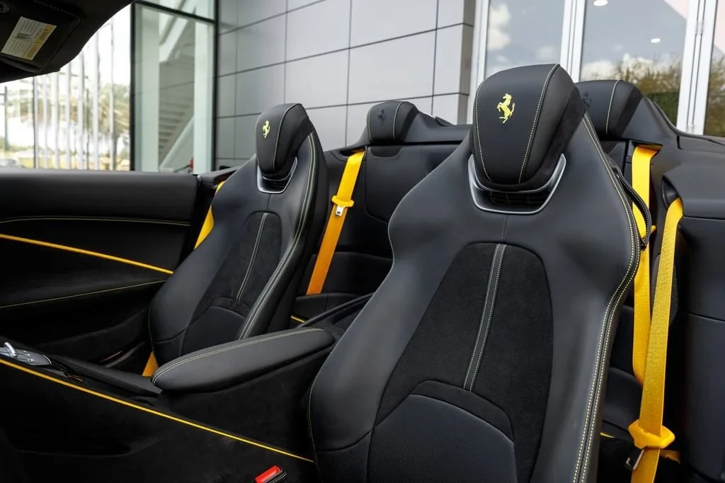 2025 Ferrari Roma Spider, 10/20