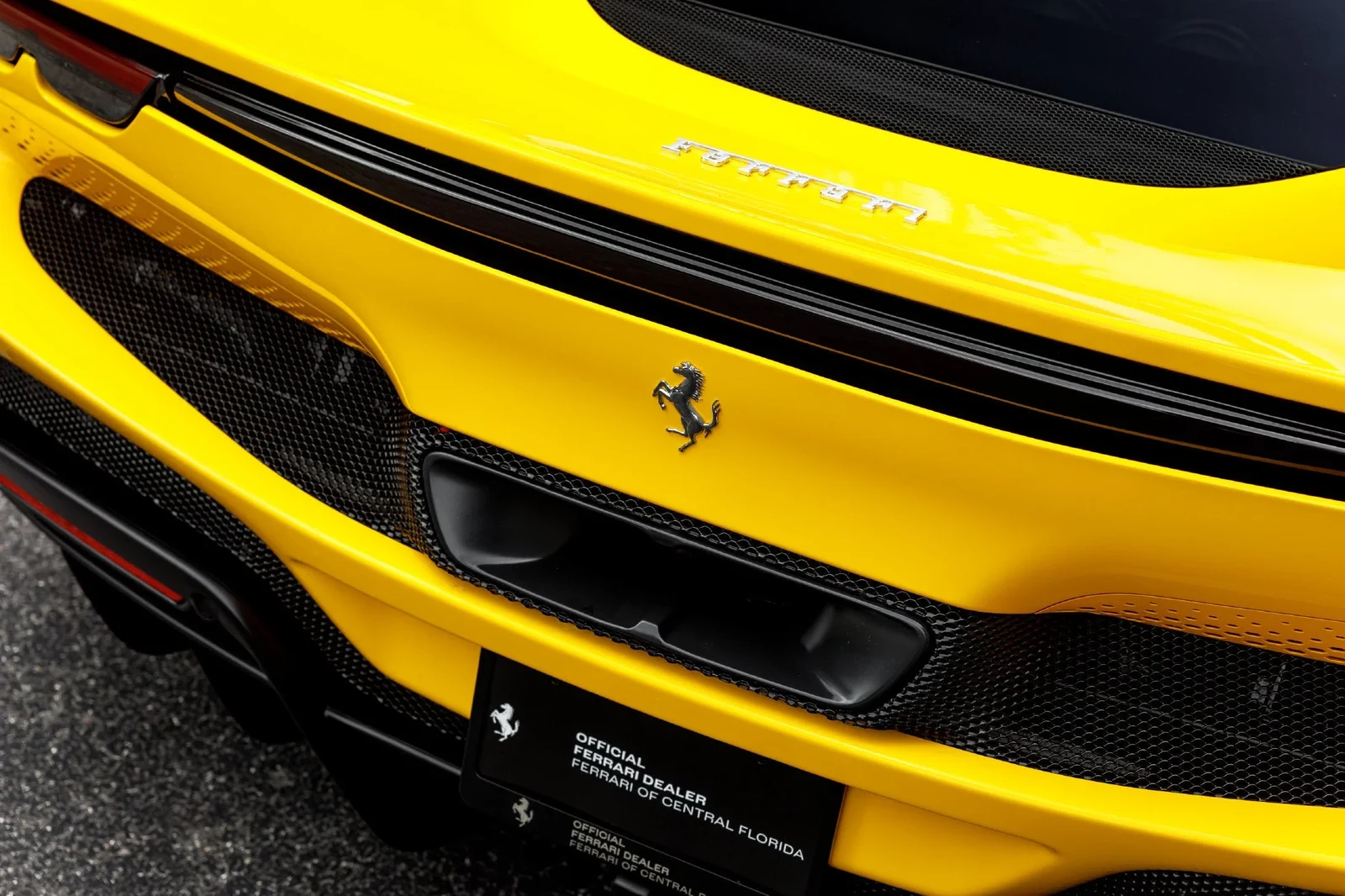 2025 Ferrari 296 GTS, 14/20