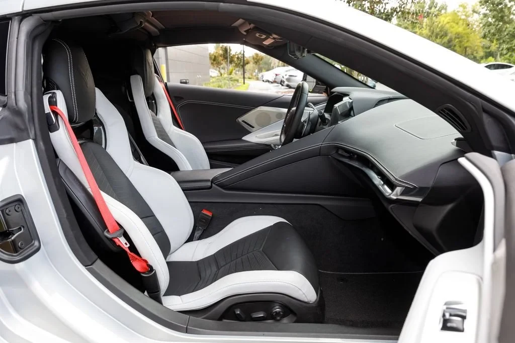 2021 Chevrolet Corvette C8 Stingray, 12/20
