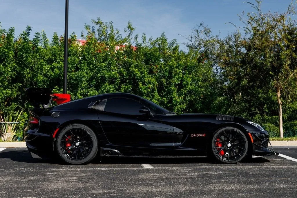 2017 Dodge Viper GTC, 3/20