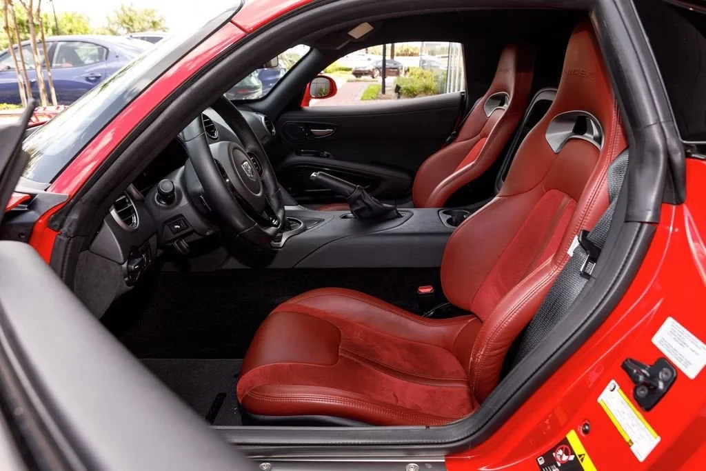 2017 Dodge Viper GTC, 19/20