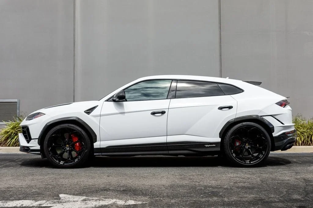 2024 Lamborghini Urus Performante, 2/20