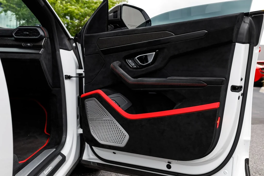 2024 Lamborghini Urus Performante, 13/20