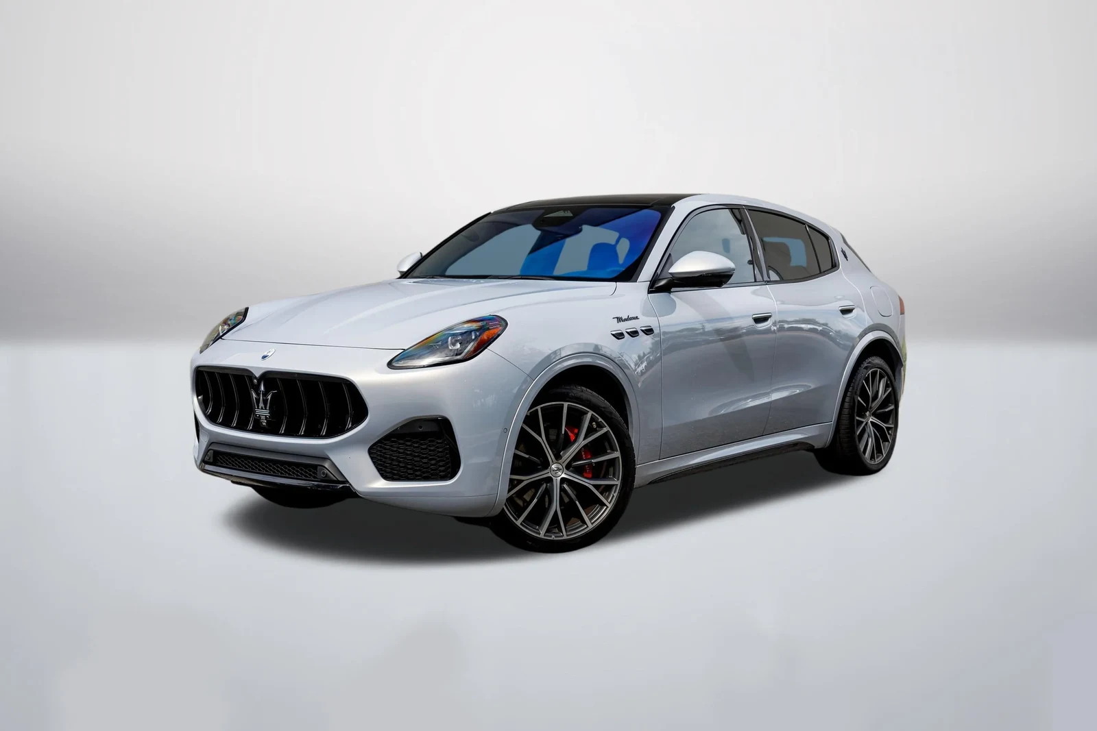 Maserati Grecale Modena in a front three-quarter view