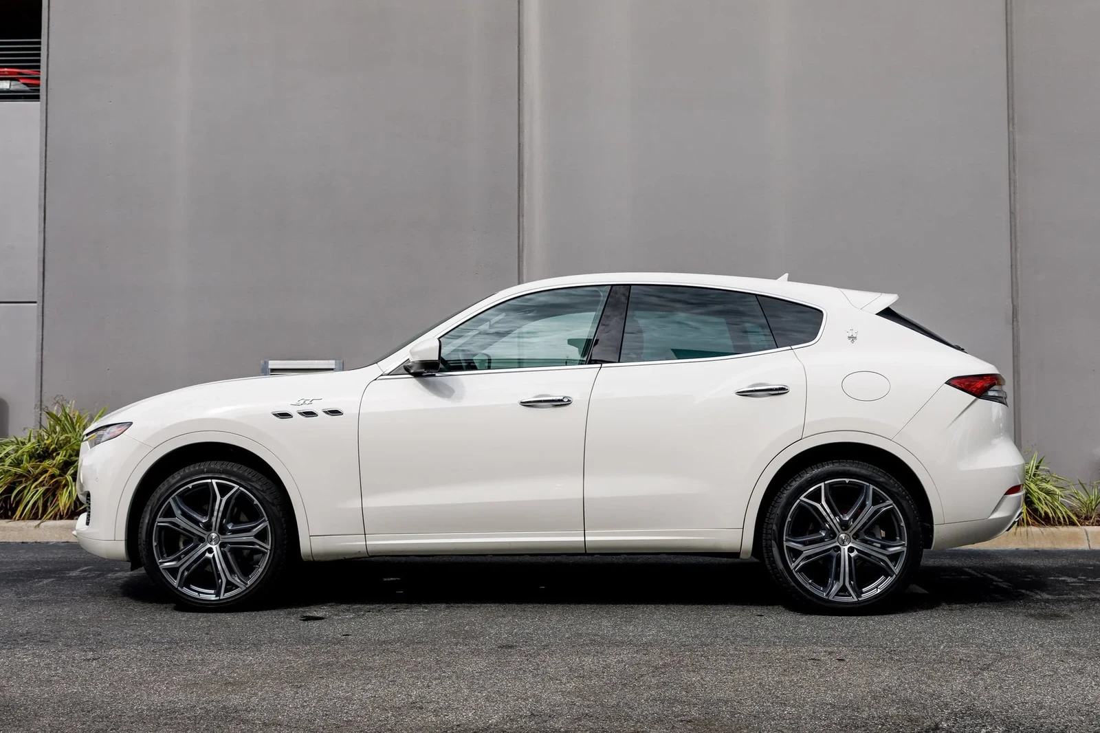2023 Maserati Levante GT, 2/20