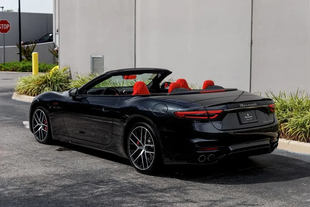 2024 Maserati GranCabrio Trofeo, 3/20