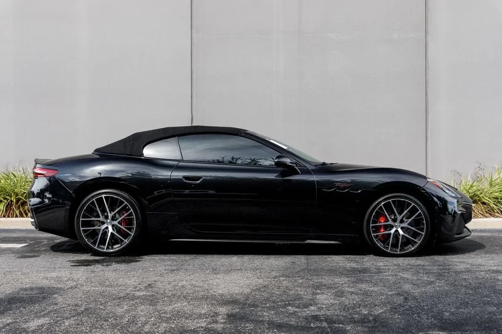 2024 Maserati GranCabrio Trofeo, 6/20