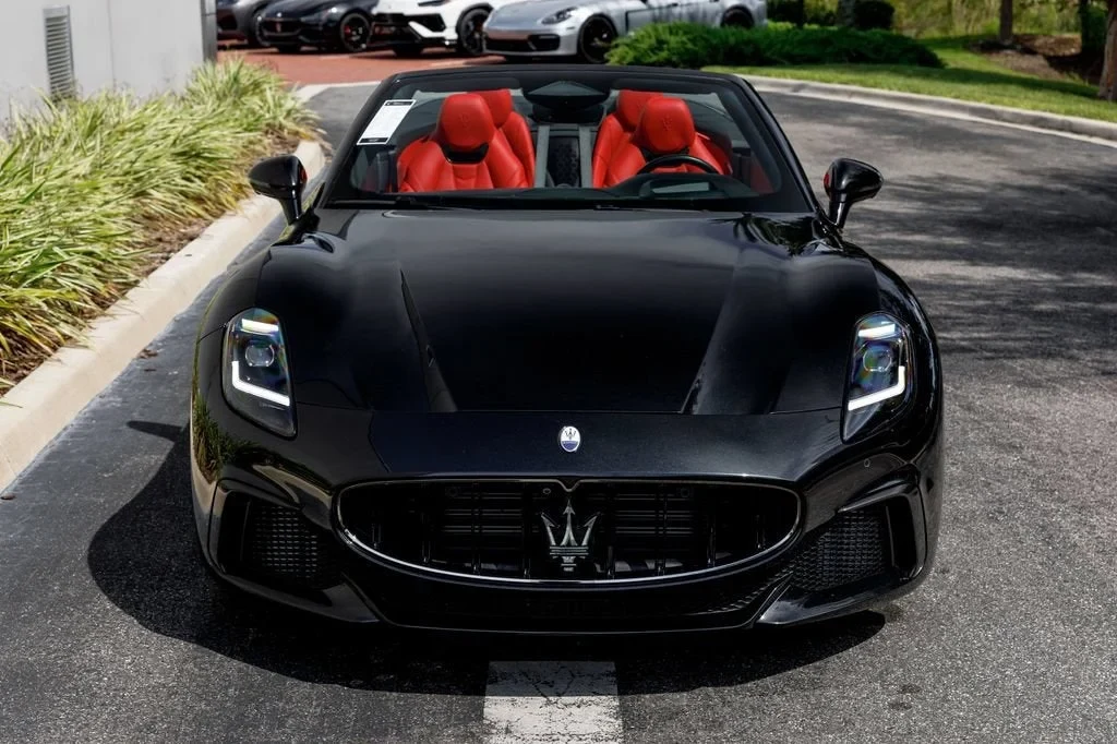 2024 Maserati GranCabrio Trofeo, 8/20