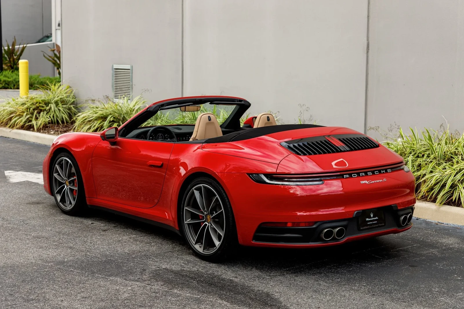 2024 Porsche 911 (992) Carrera S Cabriolet, 3/20