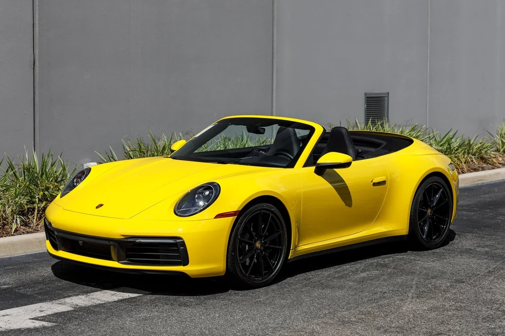 2022 Porsche 911 (992) Carrera Cabriolet, 5/20